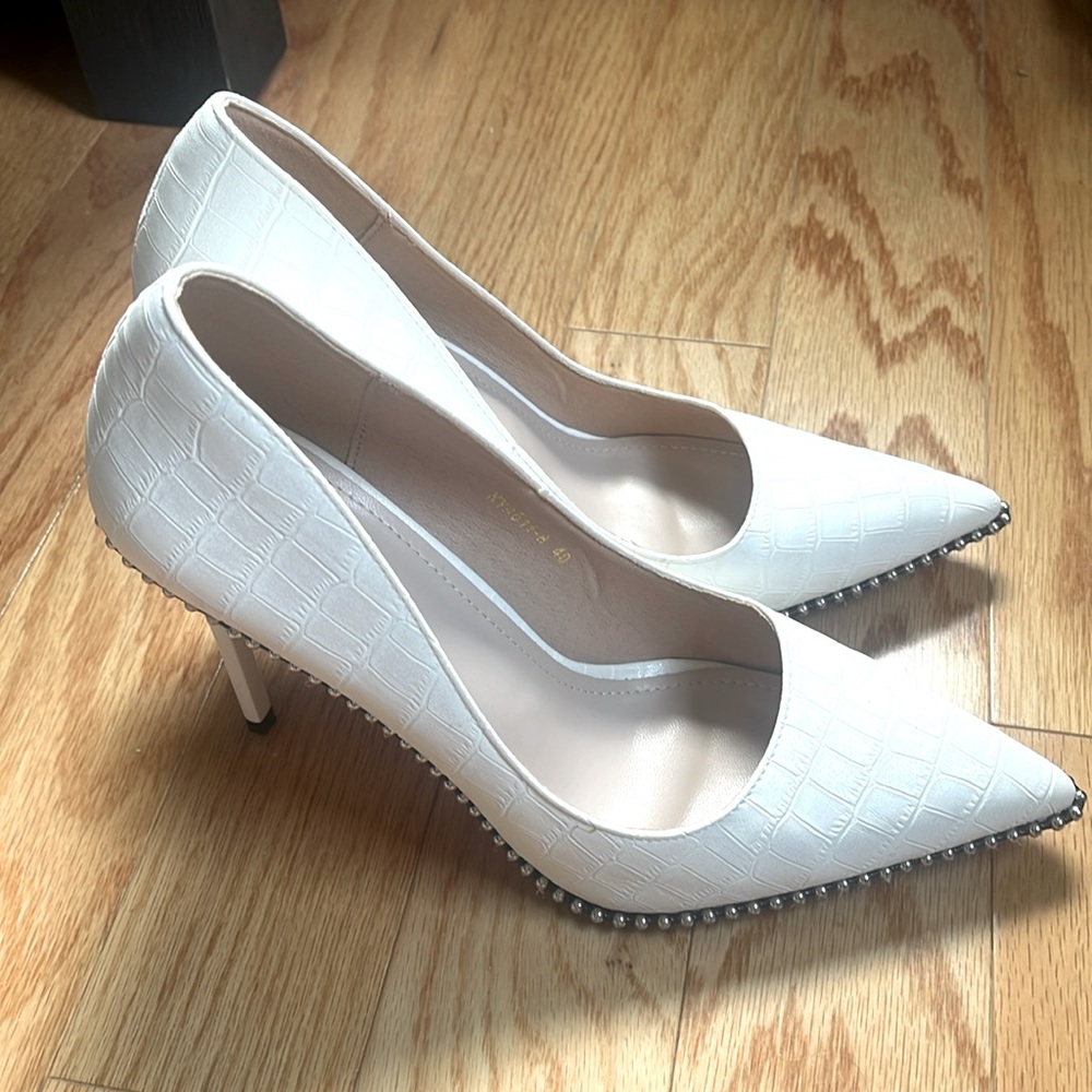 White Pumps